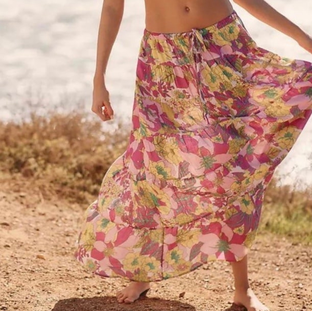 ANTHROPOLOGIE TIERED FLORAL MAXI SKIRT!